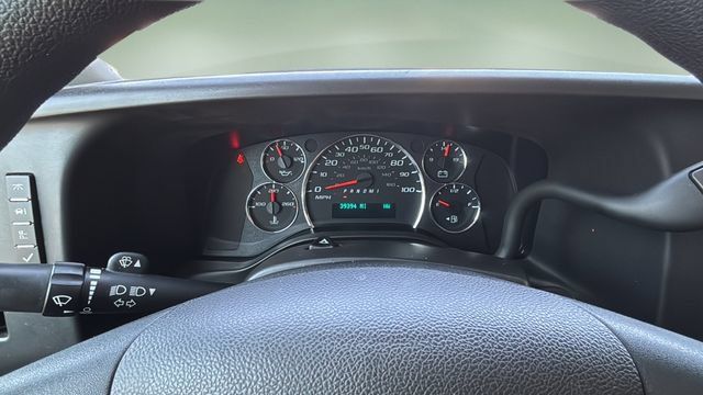 Used 2025 Chevrolet Express 2500 w/ Driver Convenience Package RWD image 16
