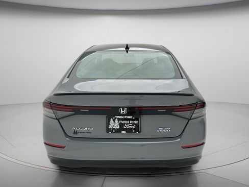 Used 2023 Honda Accord Sport image 7