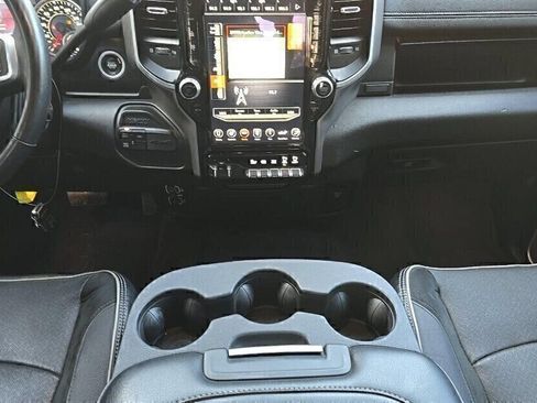 Used 2020 RAM 2500 Laramie AWD/4WD image 3