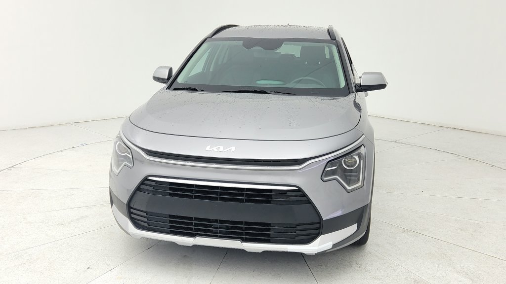 Used 2024 Kia Niro EX w/ EX Cold Weather Package FWD image 2