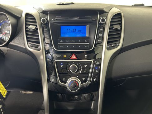 Used 2016 Hyundai Elantra GT FWD image 15