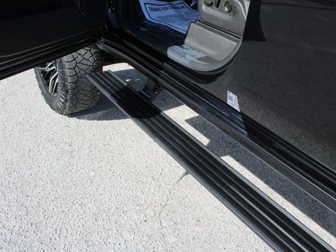 Used 2024 GMC Sierra 2500 AT4 w/ AT4 Premium Plus Package image 21