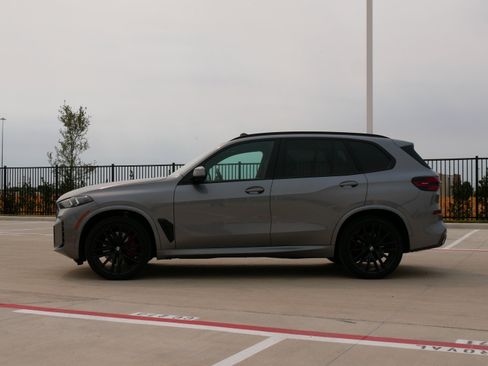 Used 2026 BMW X5 xDrive40i w/ M Sport Package AWD/4WD image 6