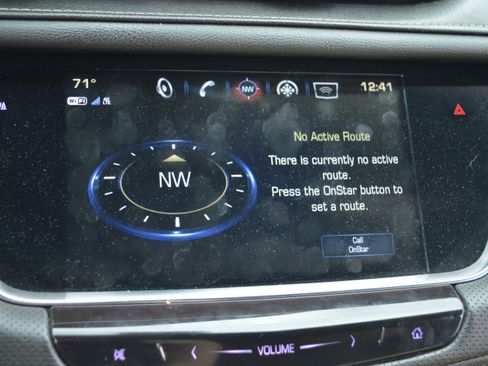 Used 2018 Cadillac XT5 FWD image 18