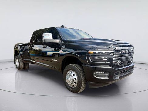 Used 2025 RAM 3500 Laramie w/ Sport Appearance Package AWD/4WD image 1