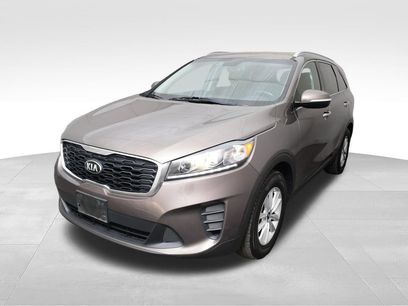 Used 2019 Kia Sorento FWD w/ LX Convenience Package