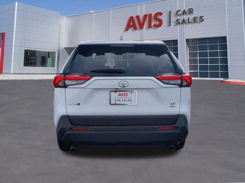 Used 2024 Toyota RAV4 LE image 5