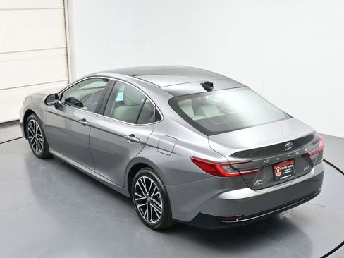 Used 2025 Toyota Camry XLE w/ Premium Plus Package AWD/4WD image 34