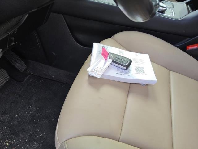 Used 2024 Cadillac XT4 Premium Luxury w/ Cold Weather Package FWD image 13