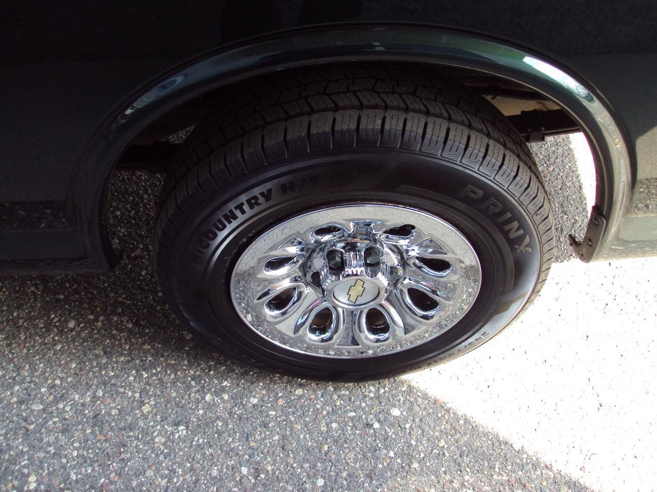 Used 2014 Chevrolet Express 1500 LT w/ LT Preferred Equipment Group AWD/4WD image 30