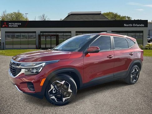 Used 2025 Kia Seltos S image 1