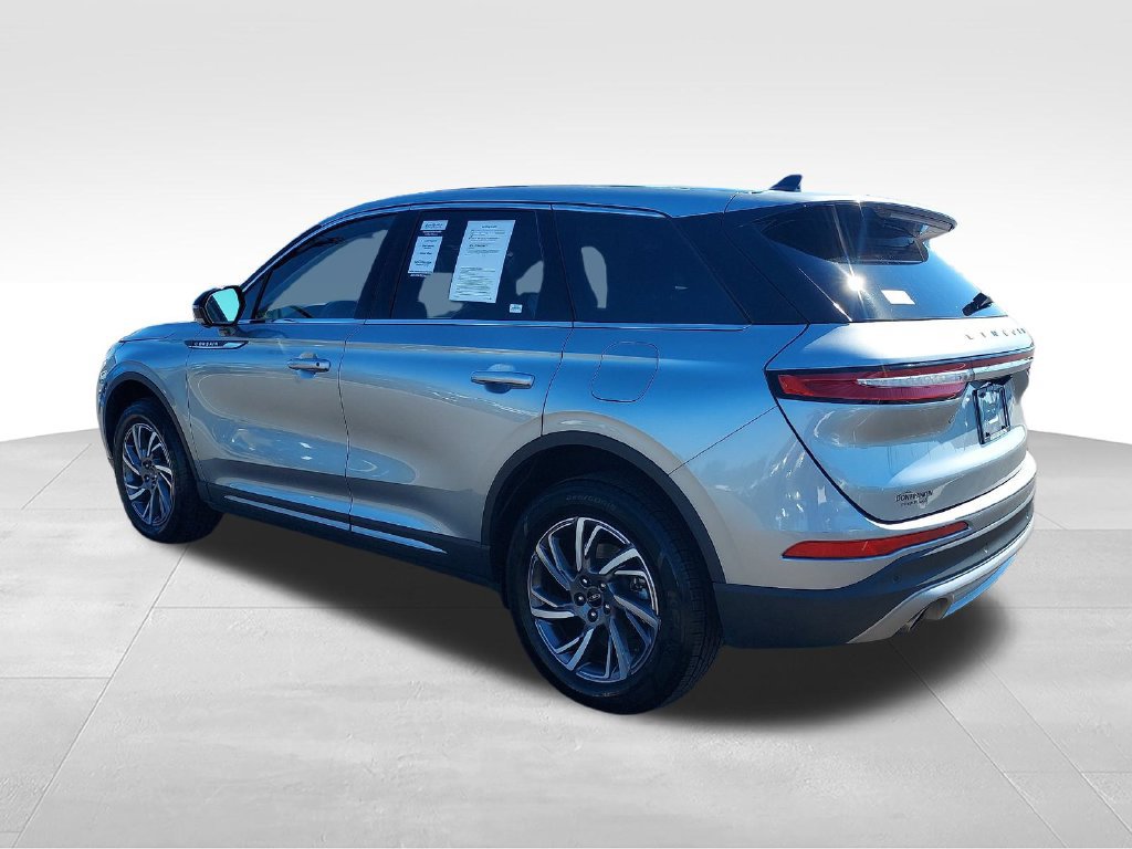 Used 2024 Lincoln Corsair AWD w/ Equipment Group 101A image 3