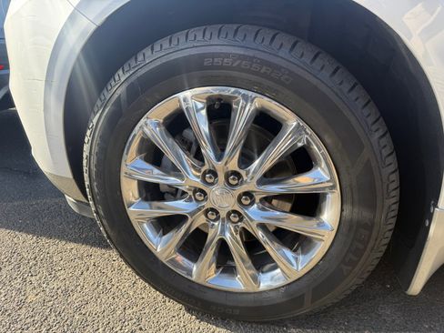 Used 2018 Buick Enclave Premium w/ Experience Buick Package AWD/4WD image 5