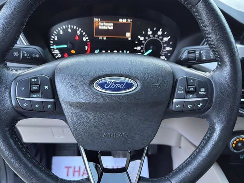 Used 2020 Ford Escape SEL image 15