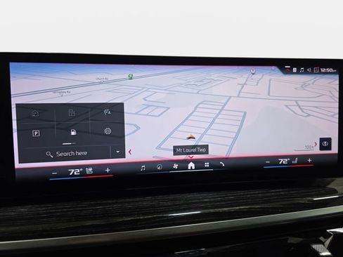 Certified 2024 BMW X7 M60i w/ Executive Package image 19