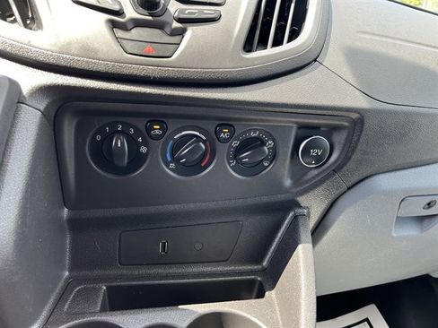 Used 2018 Ford Transit 150 XL RWD image 27