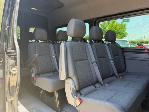 Used 2019 Mercedes-Benz Sprinter 2500 image 15