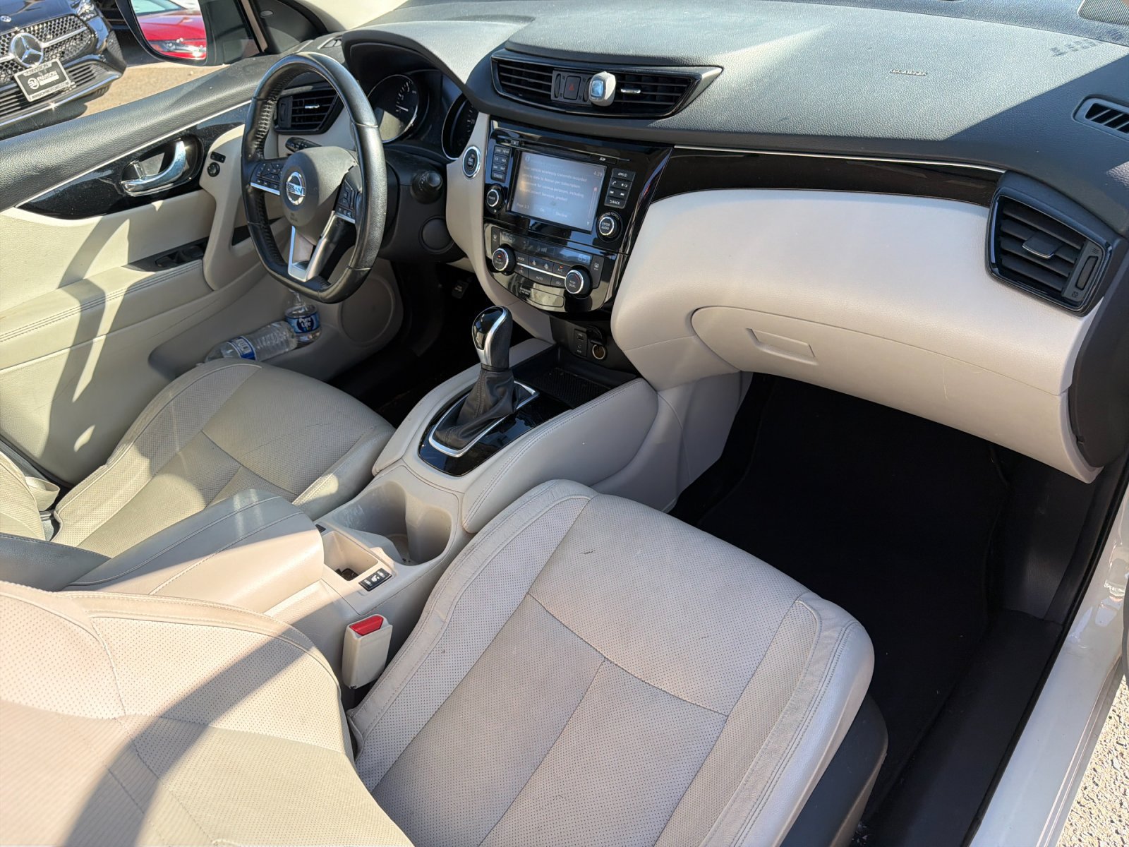 Used 2018 Nissan Rogue Sport SL FWD image 12