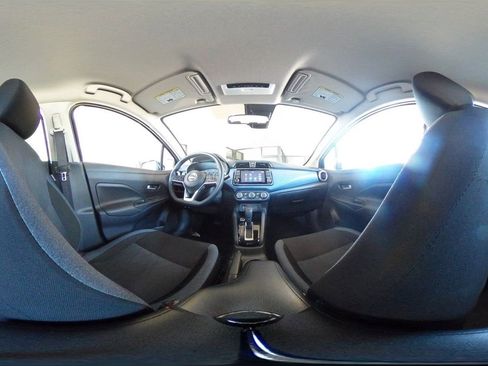 Used 2025 Nissan Versa SV image 40