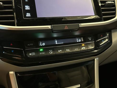 Used 2017 Honda Accord EX-L image 15