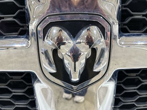 Used 2024 RAM 1500 Classic SLT image 26