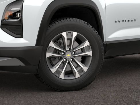 New 2026 Chevrolet Equinox LT FWD image 4