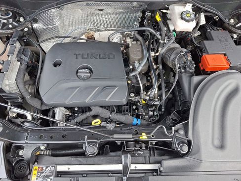 Used 2023 Buick Encore GX Preferred w/ Cold Weather Comfort Package image 28