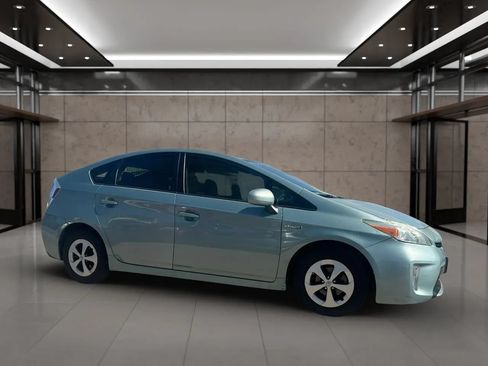 Used 2012 Toyota Prius Three FWD image 18