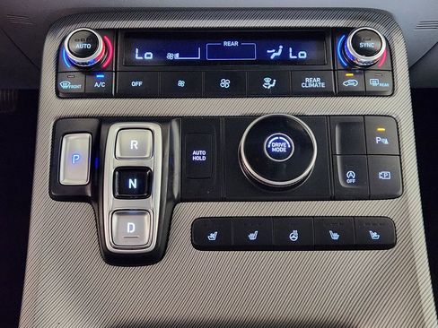 Used 2024 Hyundai Palisade SEL w/ Premium Package FWD image 25