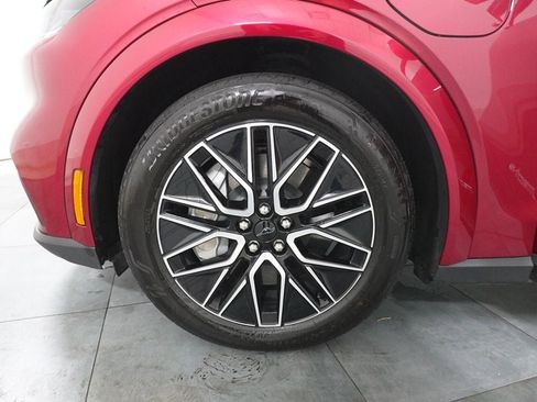 Used 2025 Ford Mustang Mach-E Premium AWD/4WD image 36