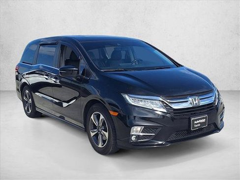 Used 2018 Honda Odyssey Touring image 6