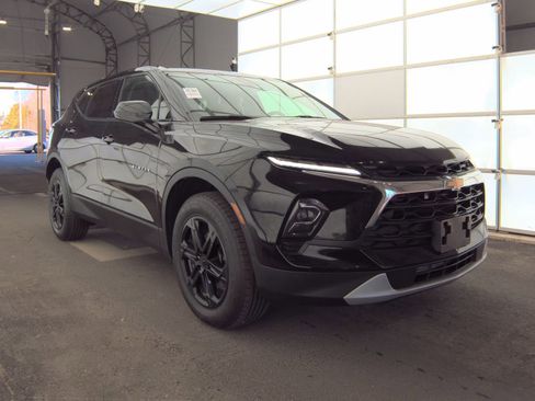 Certified 2023 Chevrolet Blazer LT w/ Driver Confidence Package image 5