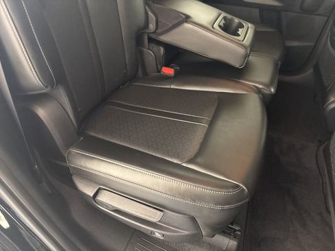 Used 2022 Kia Sorento S image 28