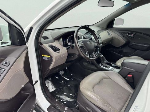 Used 2014 Hyundai Tucson SE image 12