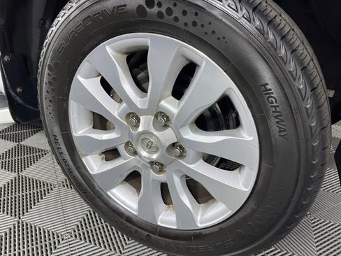 Used 2017 Toyota Sequoia Platinum RWD image 14