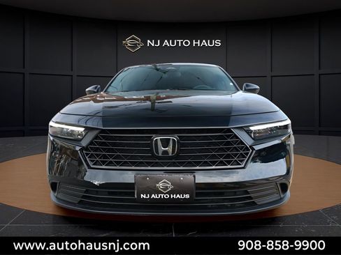 Used 2024 Honda Accord Sport image 3