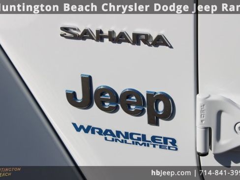Used 2021 Jeep Wrangler Unlimited Sahara w/ Safety Group image 7