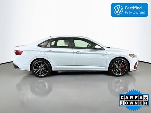 Certified 2026 Volkswagen Jetta GLI Autobahn FWD image 8