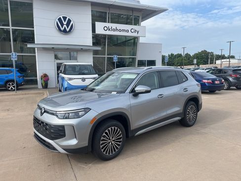 New 2025 Volkswagen Tiguan S image 1