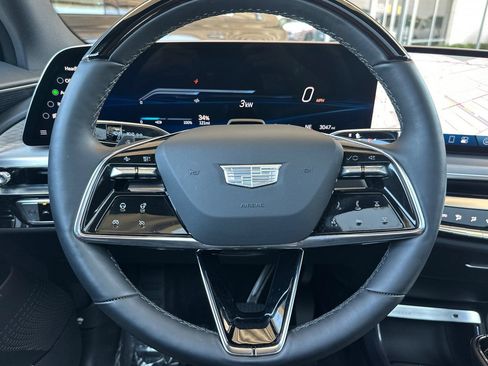 Used 2026 Cadillac Lyriq Luxury RWD image 30