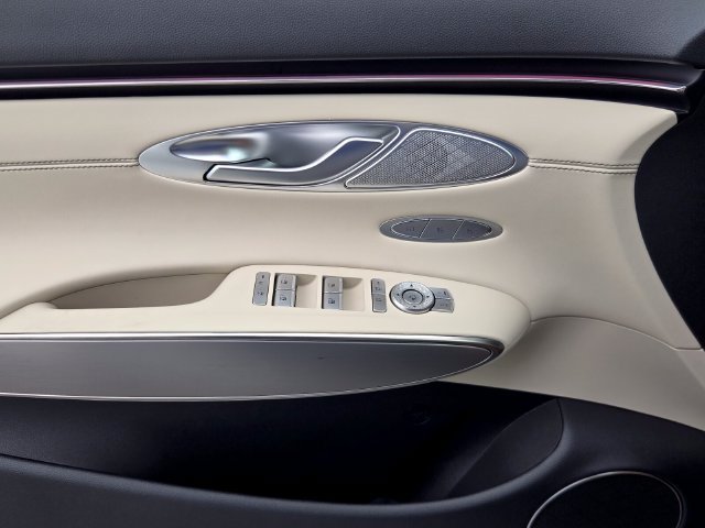 New 2027 Genesis GV70 2.5T Select AWD/4WD image 15
