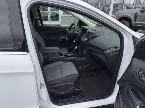 Used 2018 Ford Escape SE w/ SE Sync 3 Package image 5