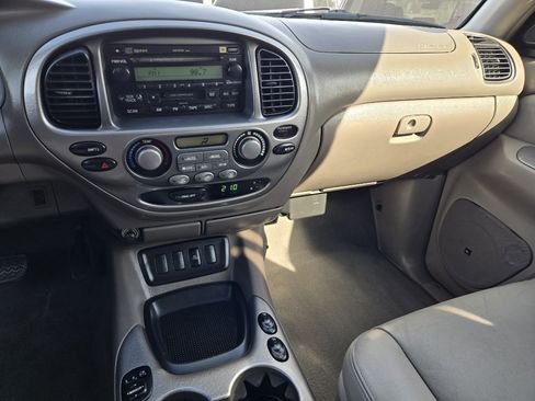 Used 2005 Toyota Sequoia Limited image 22