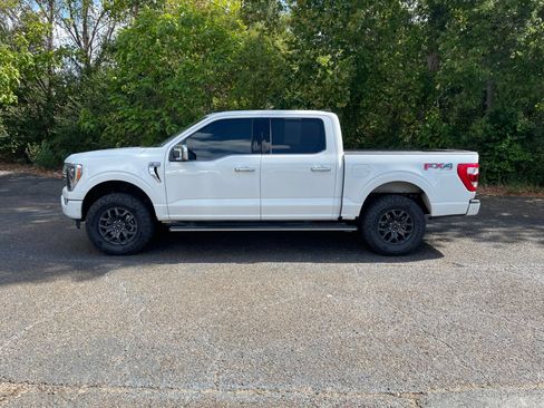Used 2021 Ford F150 Platinum w/ Equipment Group 701A High AWD/4WD image 2