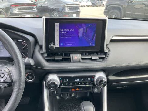 Certified 2025 Toyota RAV4 XLE FWD image 20