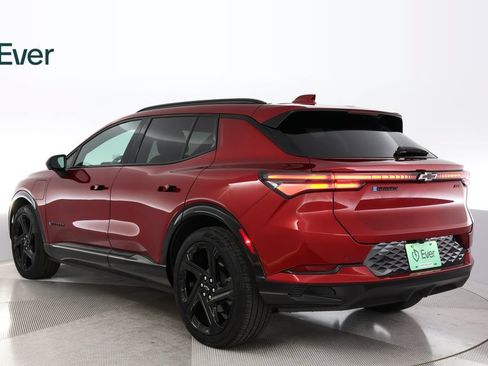 Used 2024 Chevrolet Equinox EV RS FWD image 14