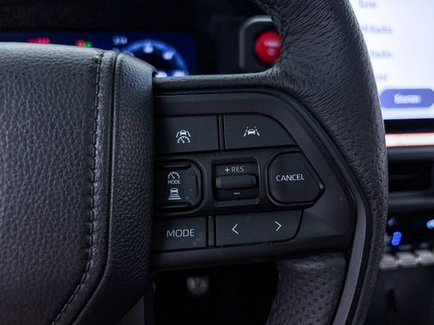 Used 2025 Toyota Tacoma TRD Pro AWD/4WD image 28