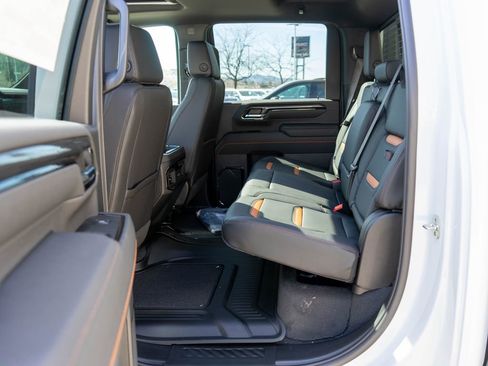 New 2026 GMC Sierra 2500 AT4 w/ AT4 Premium Plus Package AWD/4WD image 13