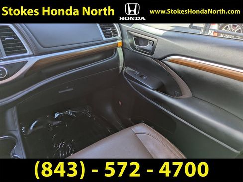 Used 2019 Toyota Highlander Limited Platinum image 15