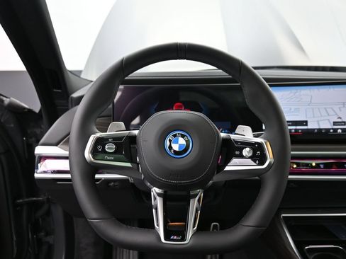 New 2026 BMW 750e xDrive AWD/4WD image 12